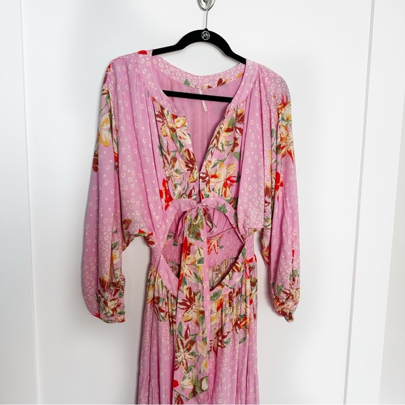 Free people x REVOLVE Paradise Jumpsuit in Sugar Magnolia combo. - Picture 3 of 16